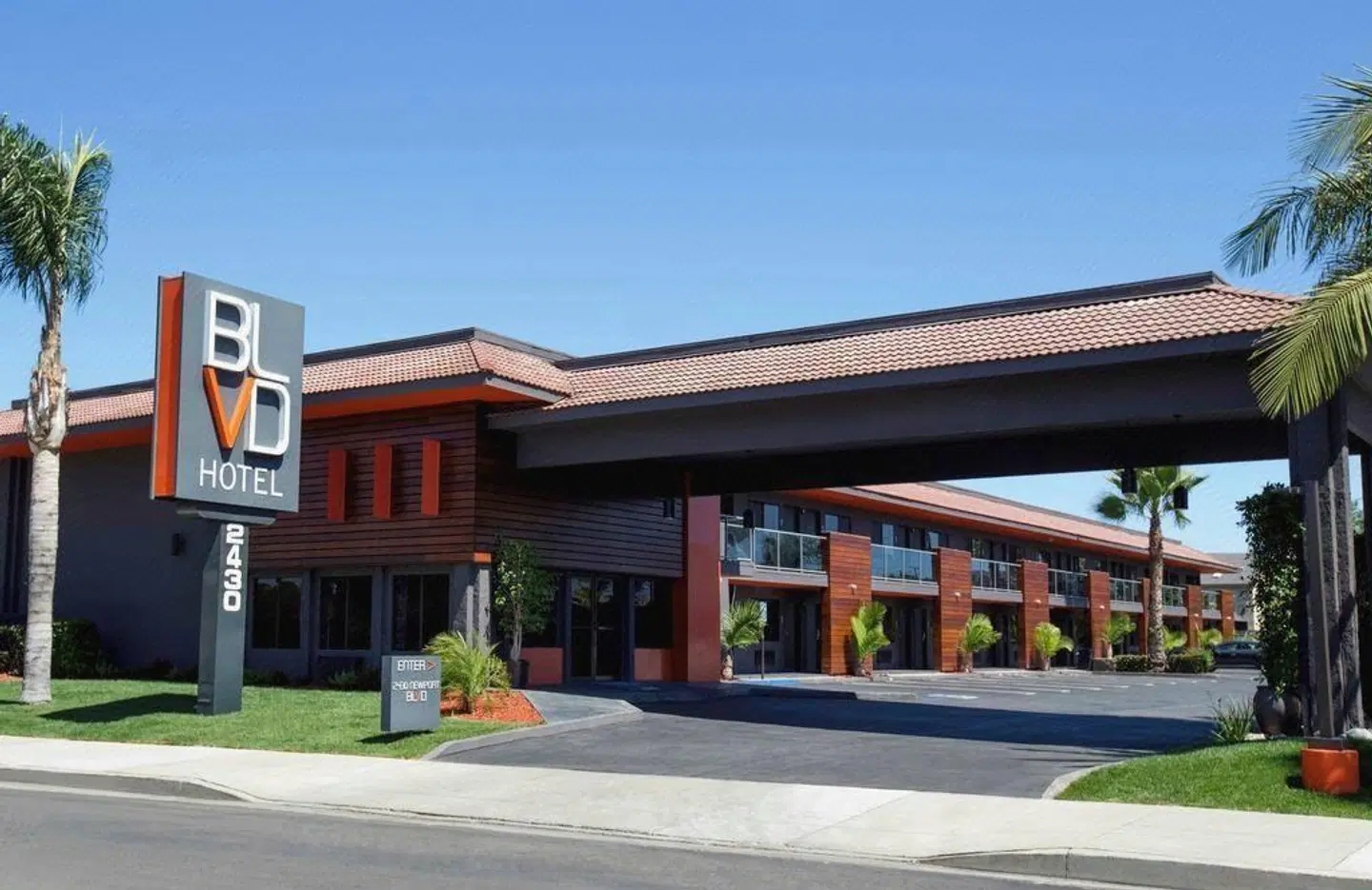 OC Hotel Costa Mesa EXTERIOR