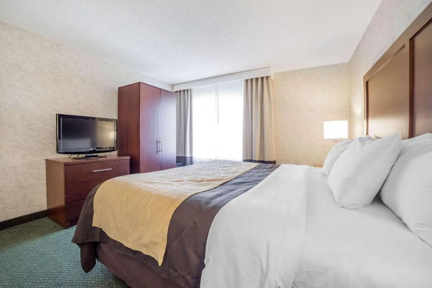 Yellowstone River Inn & Suites ROOM_EXAMPLE