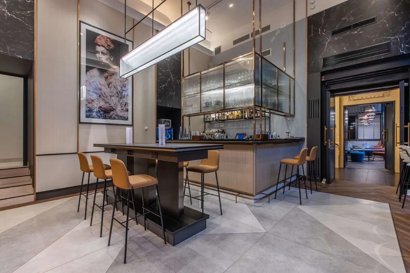Radisson Blu Hotel, Prague Bar