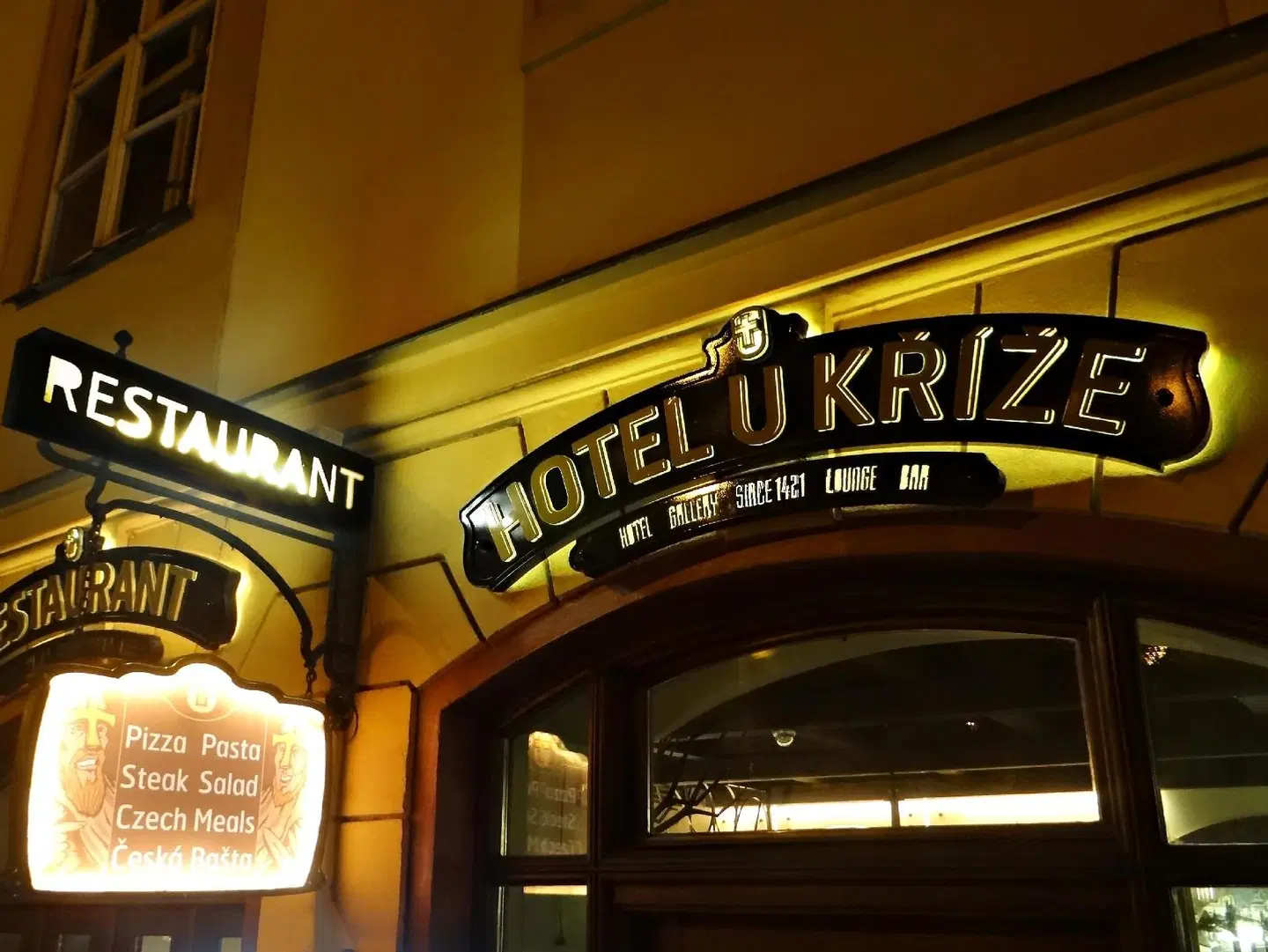 U K'íe EXTERIOR
