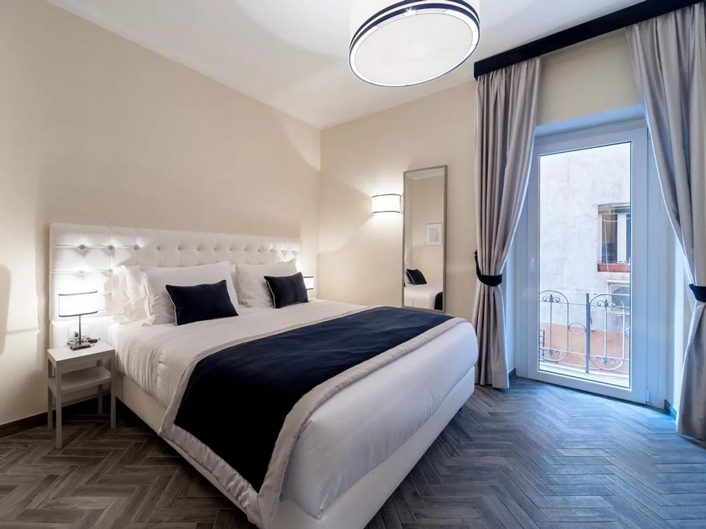 Foro Romano Luxury Suites ROOM_EXAMPLE