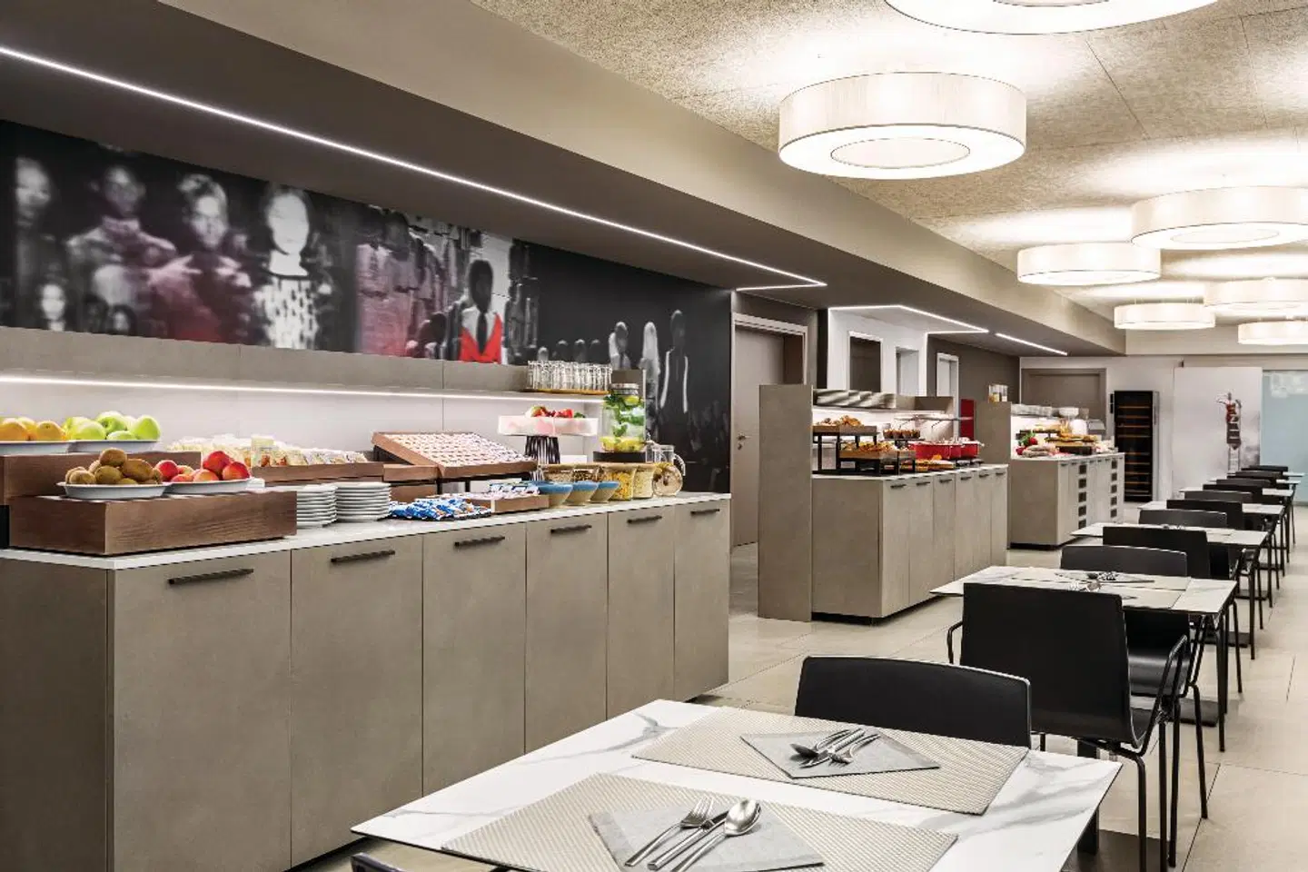 Amedia Milan Restaurant