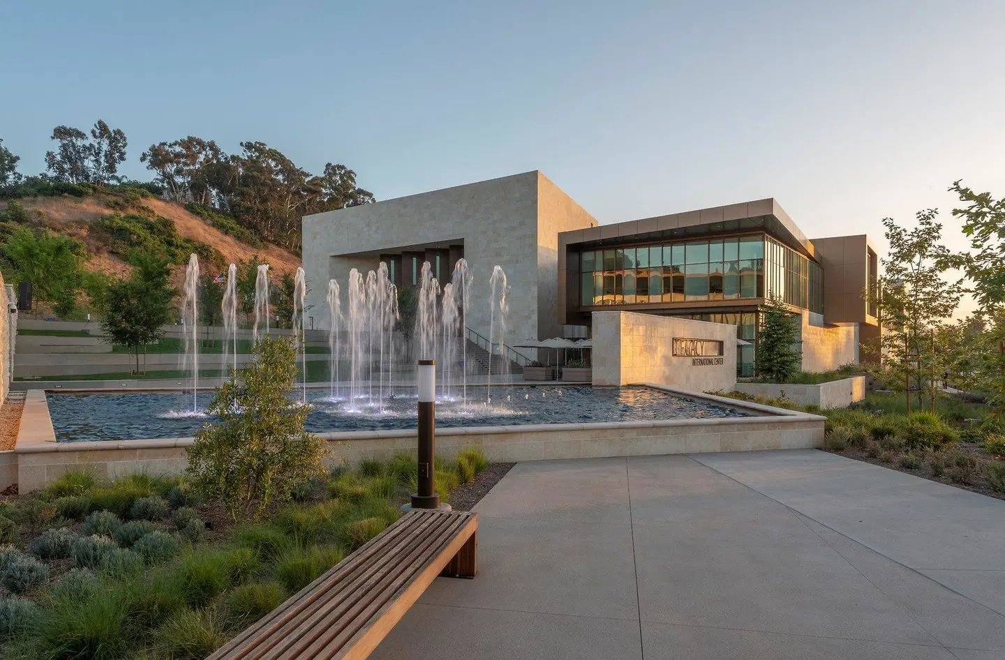 Legacy Resort Hotel & Spa EXTERIOR