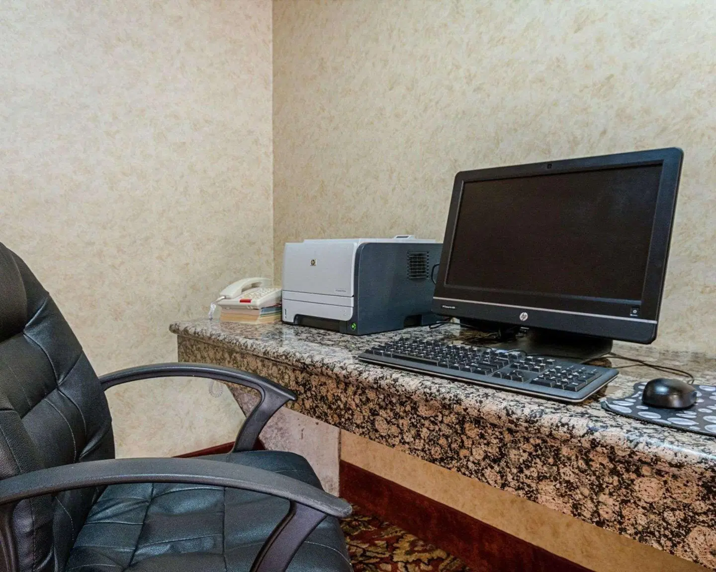 Comfort Inn & Suites ROOM_EXAMPLE
