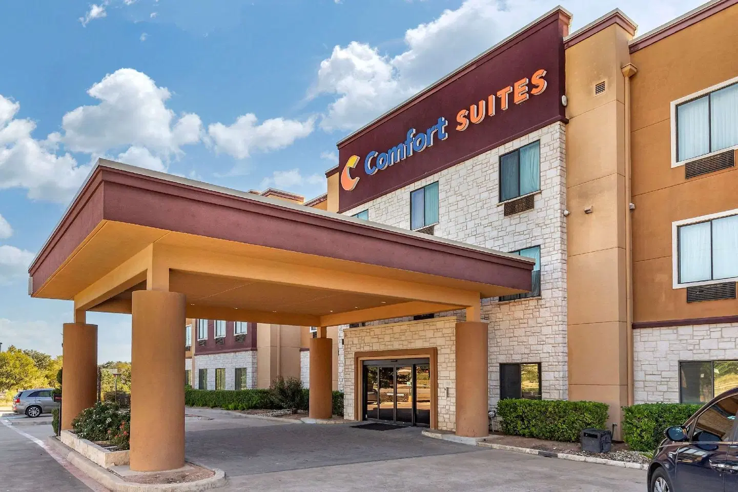 Comfort Suites Georgetown EXTERIOR