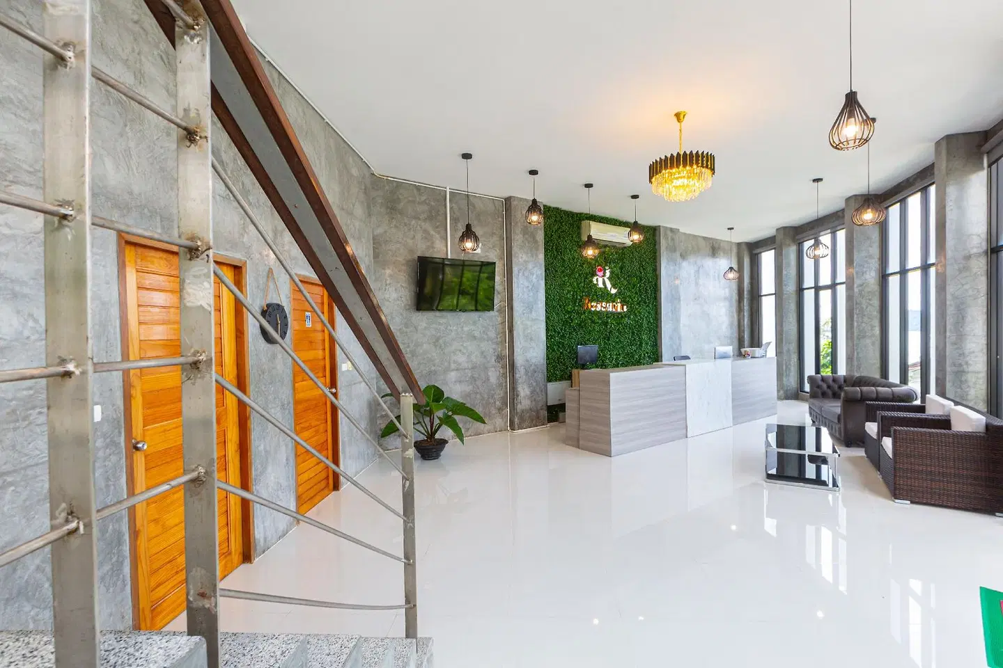 Rossarin Sea View Patong LOUNGE_LOBBY