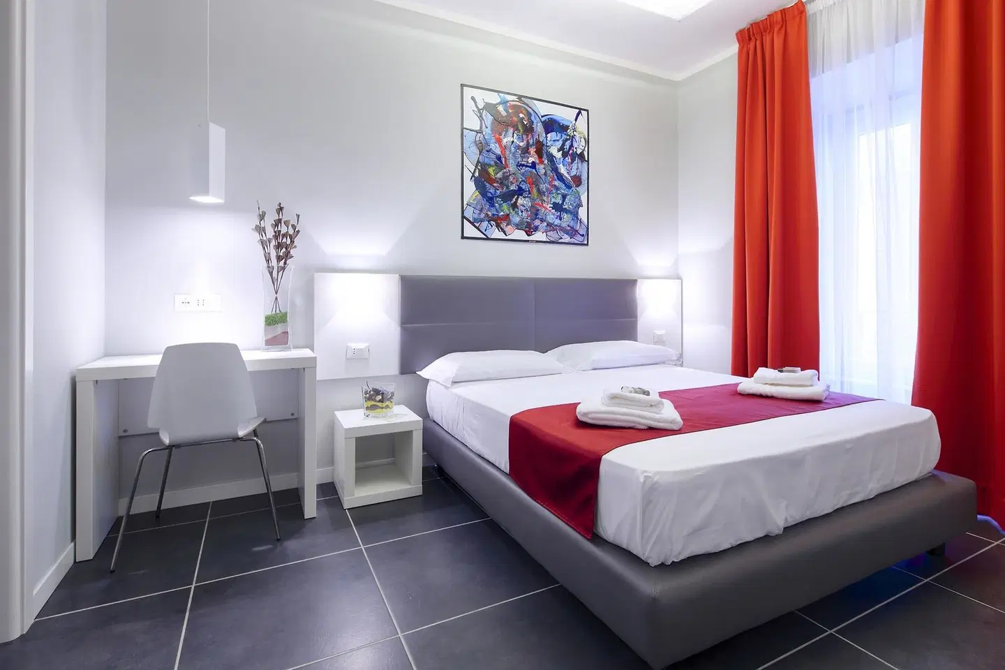 Near Home Smart Suites ROOM_EXAMPLE