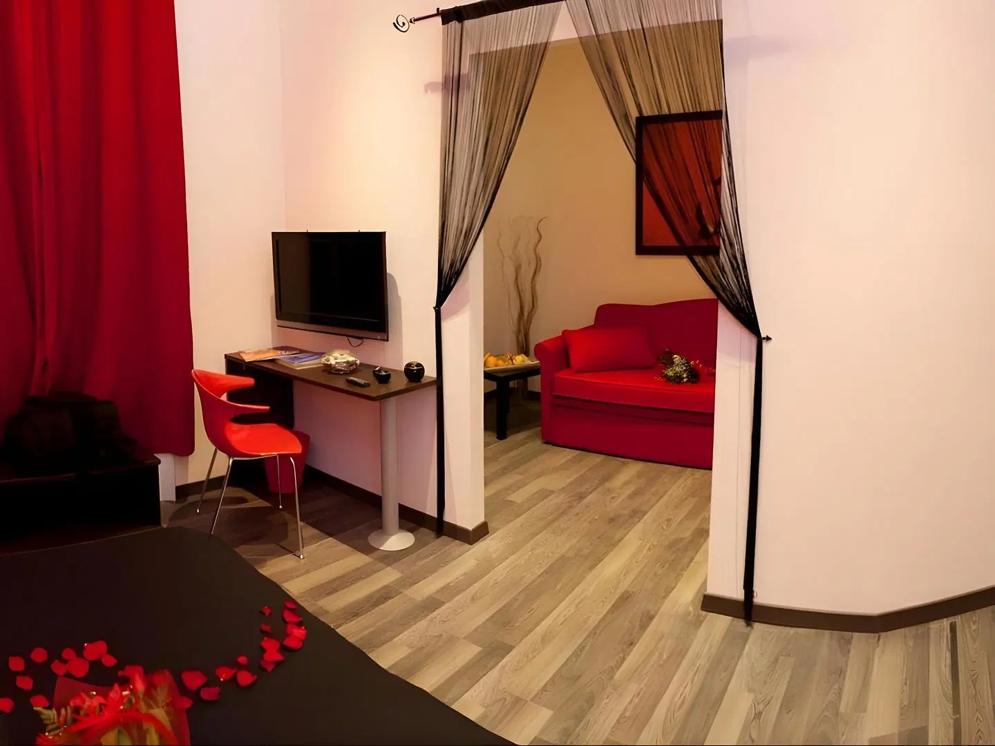 Chroma Italy Hotels - Chroma Exy ROOM_EXAMPLE