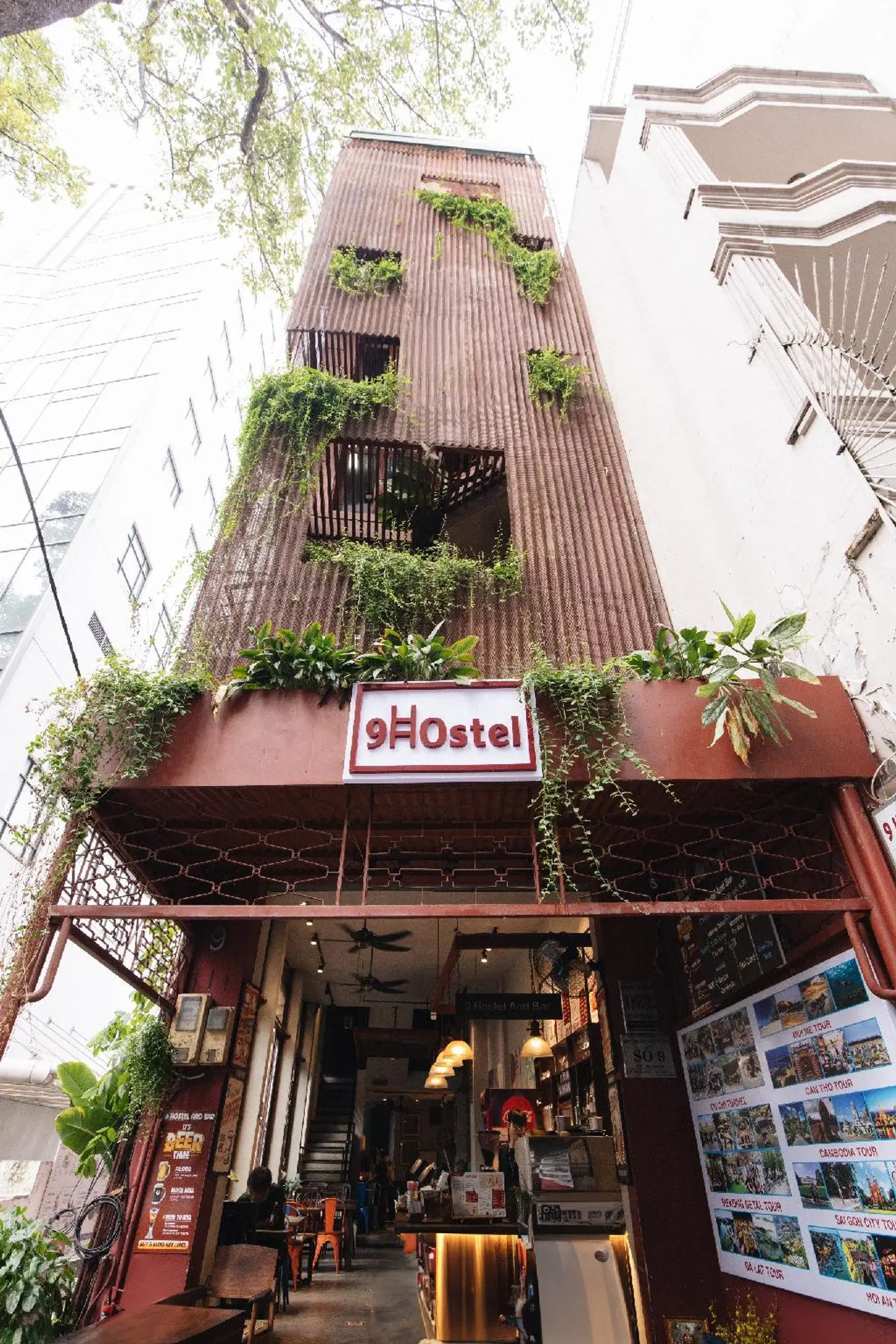 9 Hostel EXTERIOR