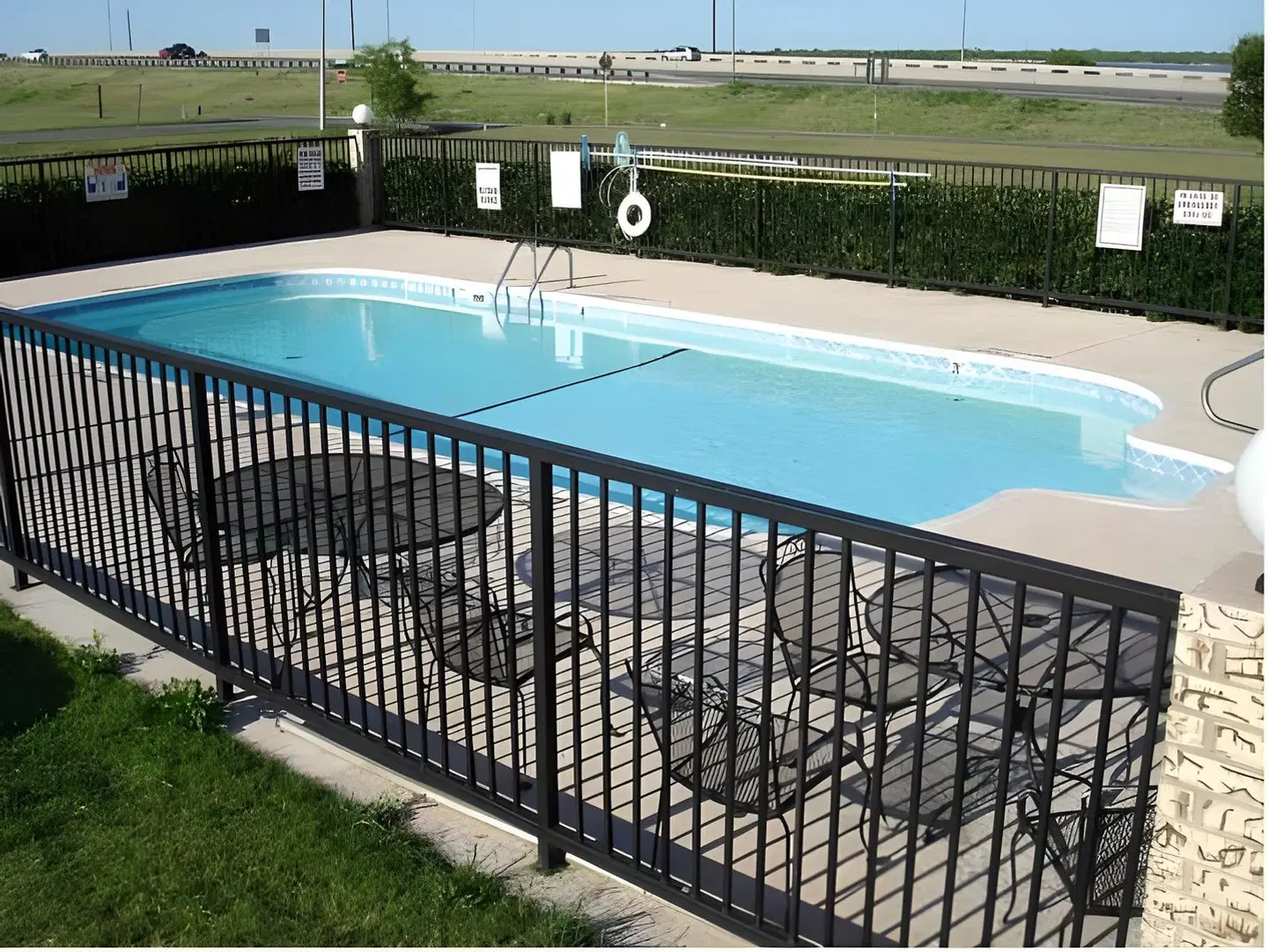 Antilley Inn OUTDOOR_POOL
