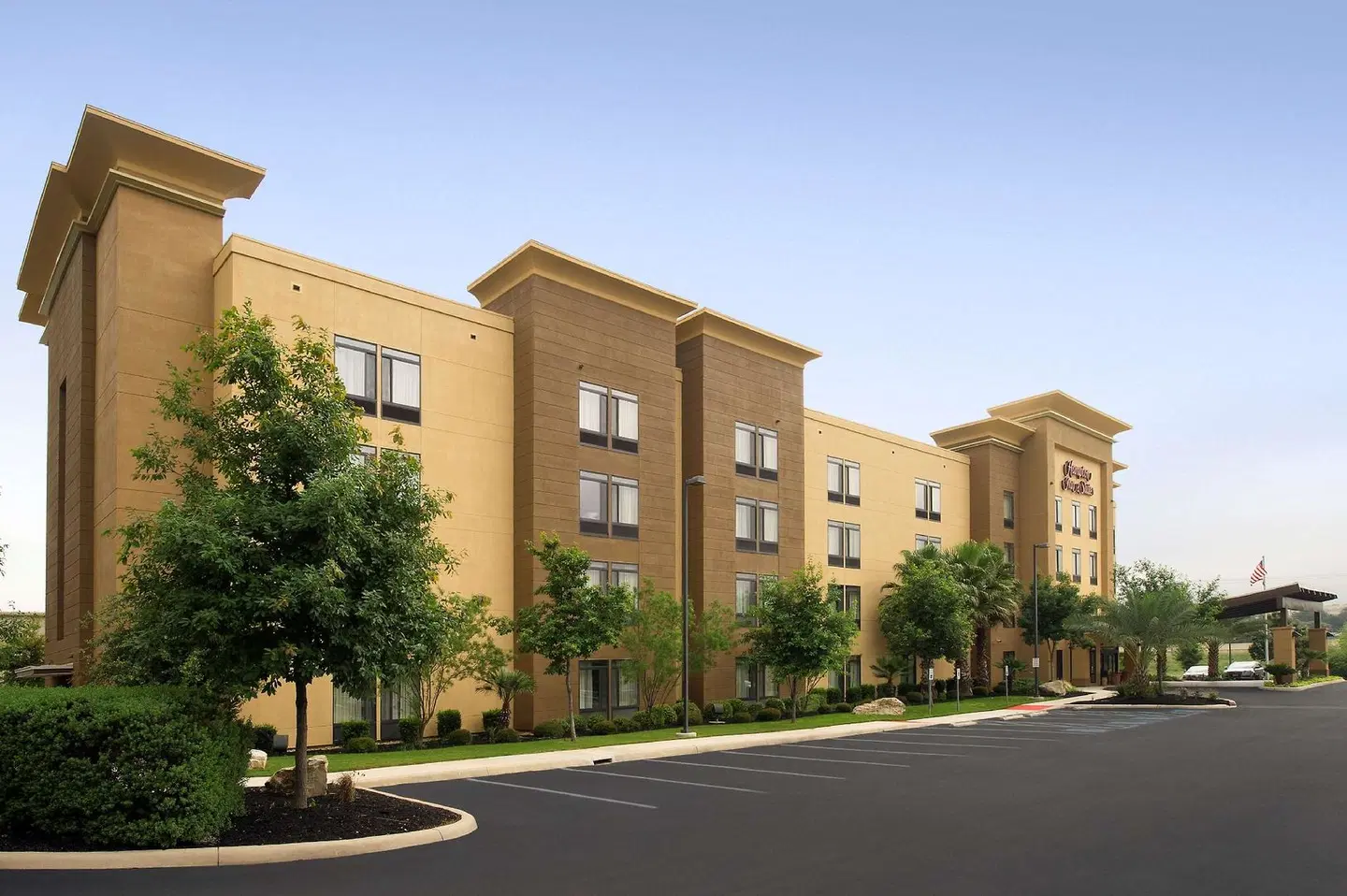 Hampton Inn & Suites San Antonio Northwest/Medical Center EXTERIOR