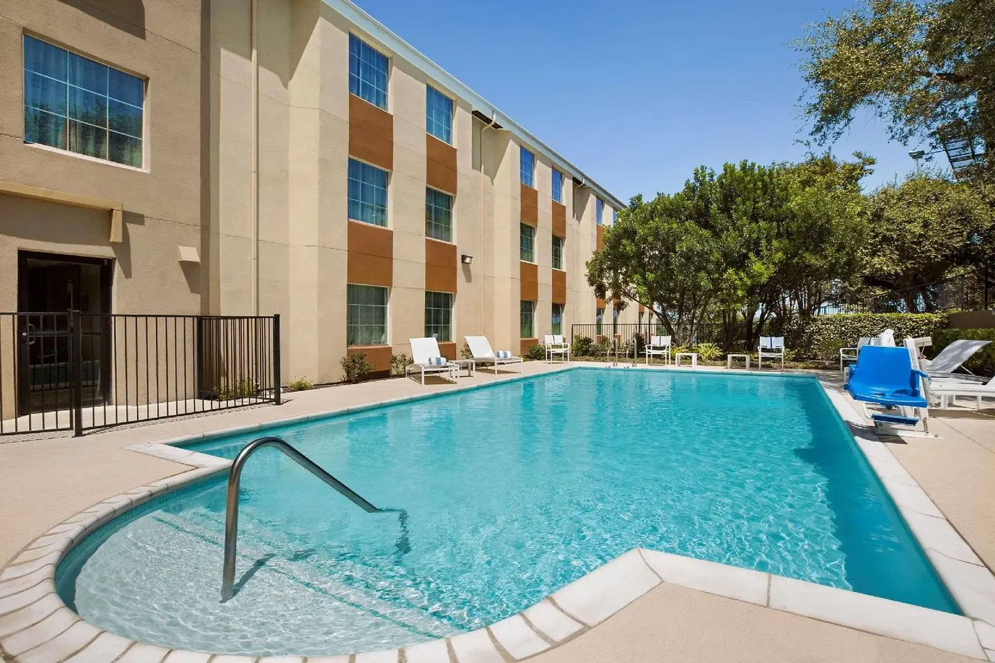 Country Inn & Suites by Radisson, San Antonio Medical Center, TX OUTDOOR_POOL