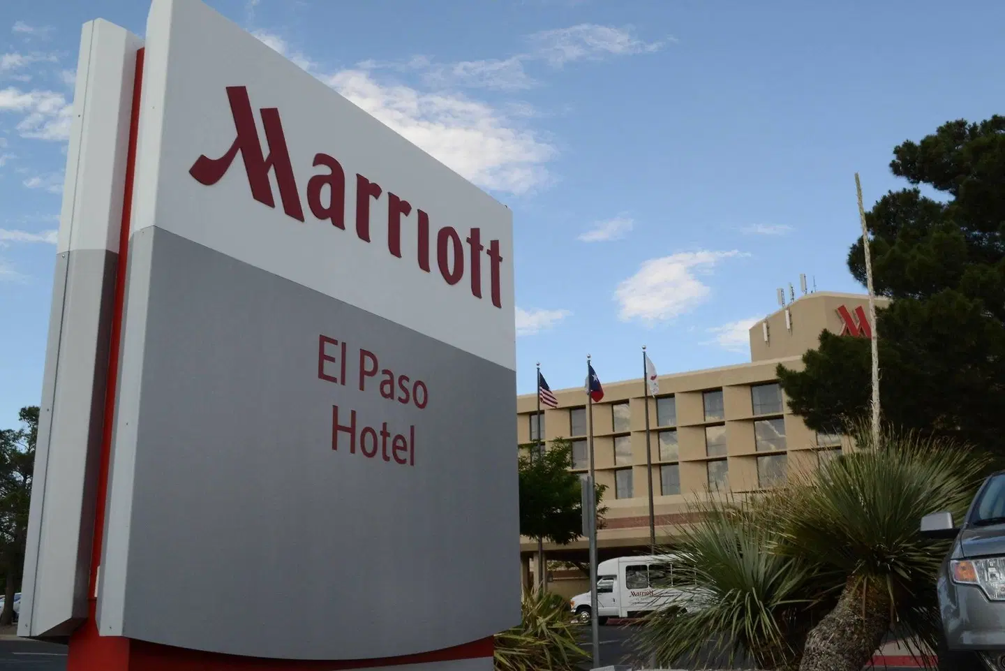 Marriott El Paso EXTERIOR
