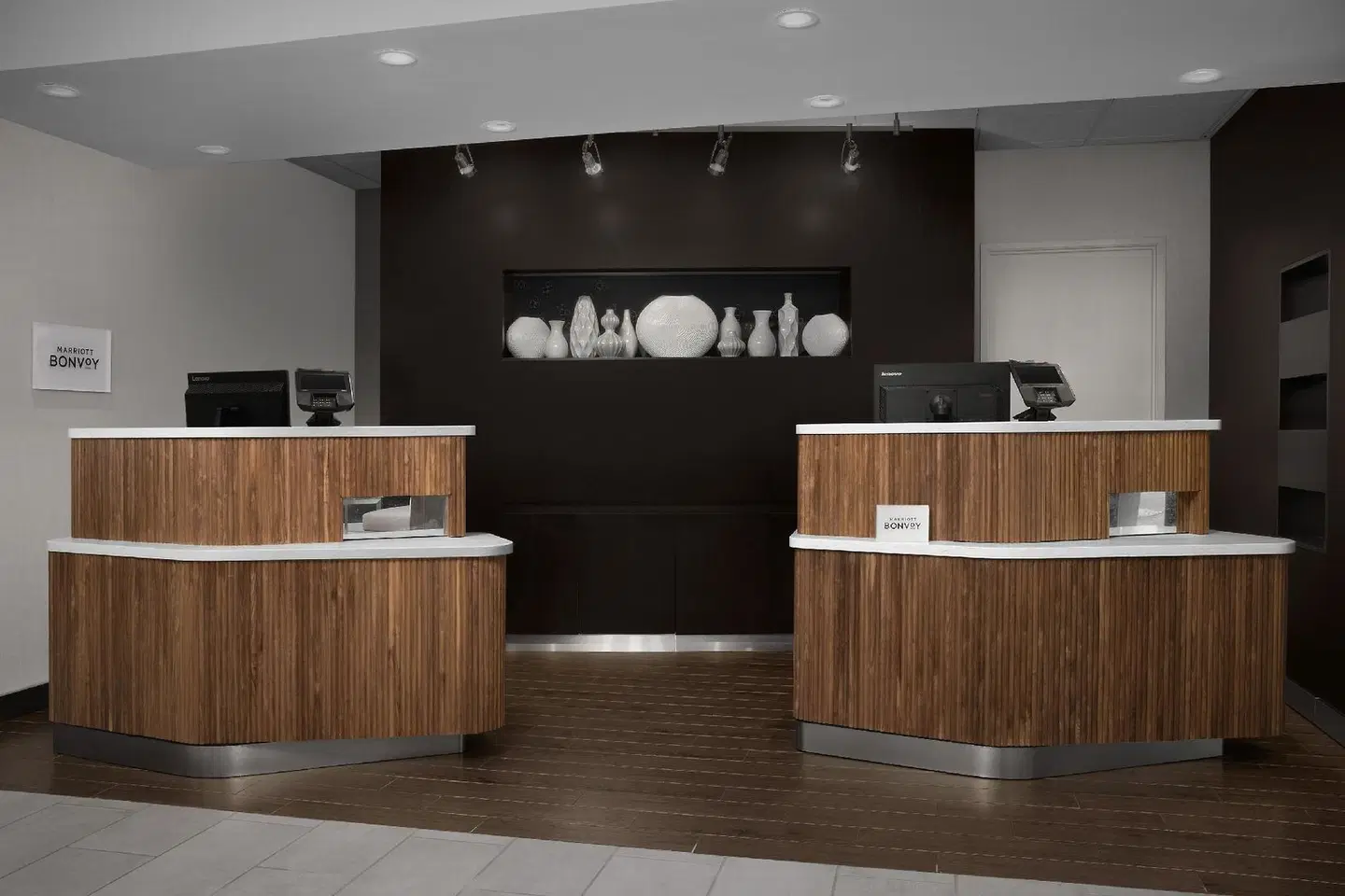 Courtyard by Marriott Dallas Addison/Quorum Drive LOUNGE_LOBBY