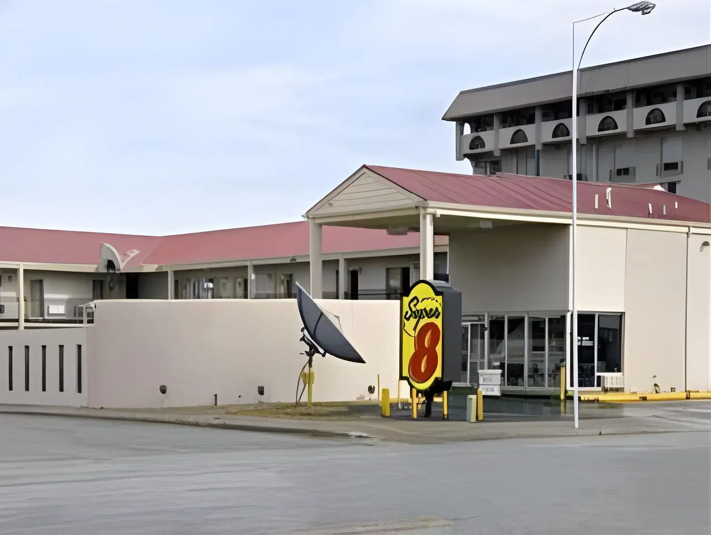 Super 8 Lubbock Civic Center North EXTERIOR