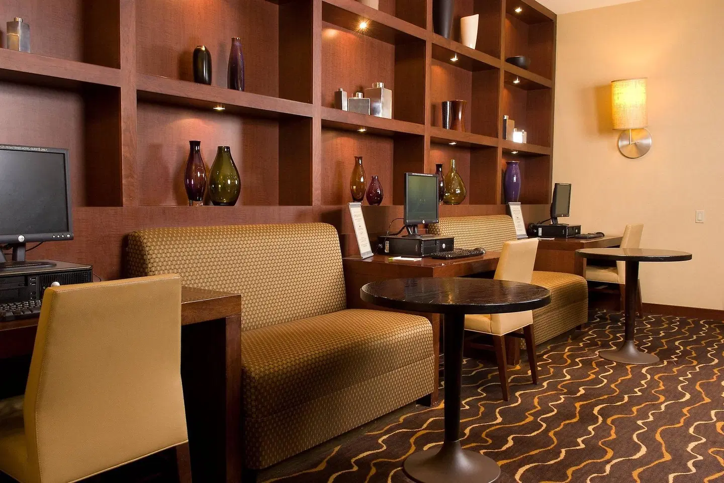 Courtyard by Marriott Los Angeles Sherman Oaks LOUNGE_LOBBY
