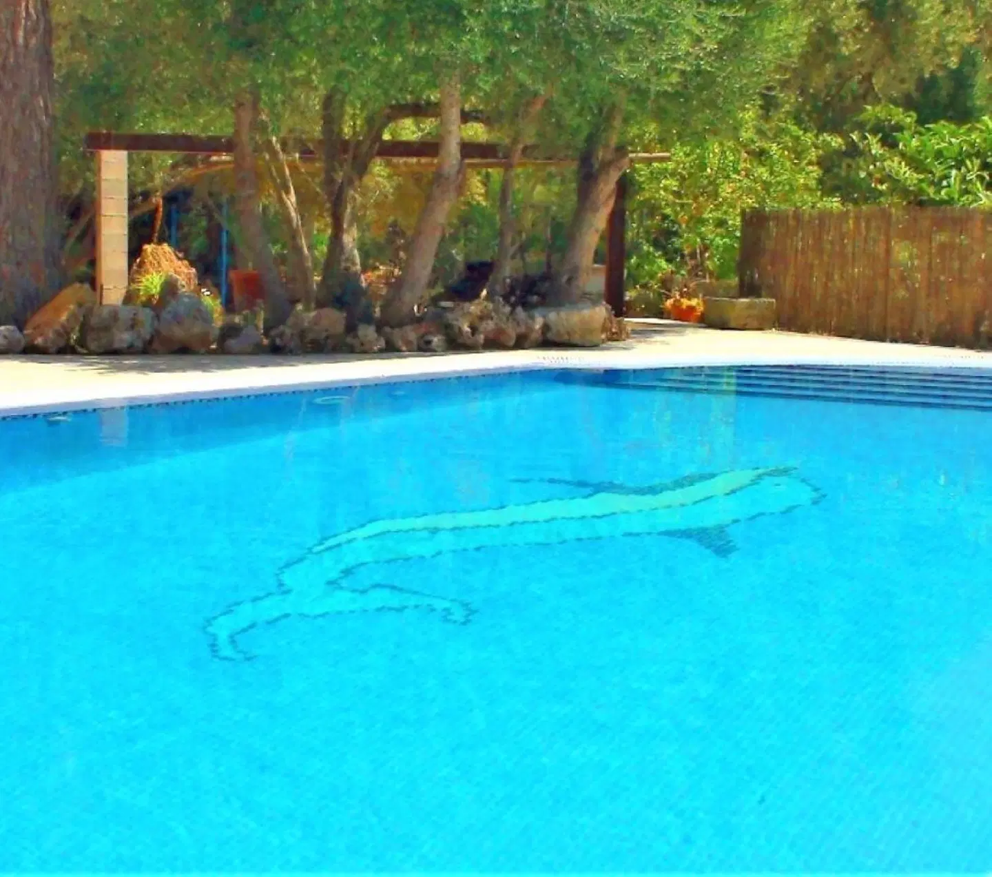 Burbank Inn and Suites OUTDOOR_POOL