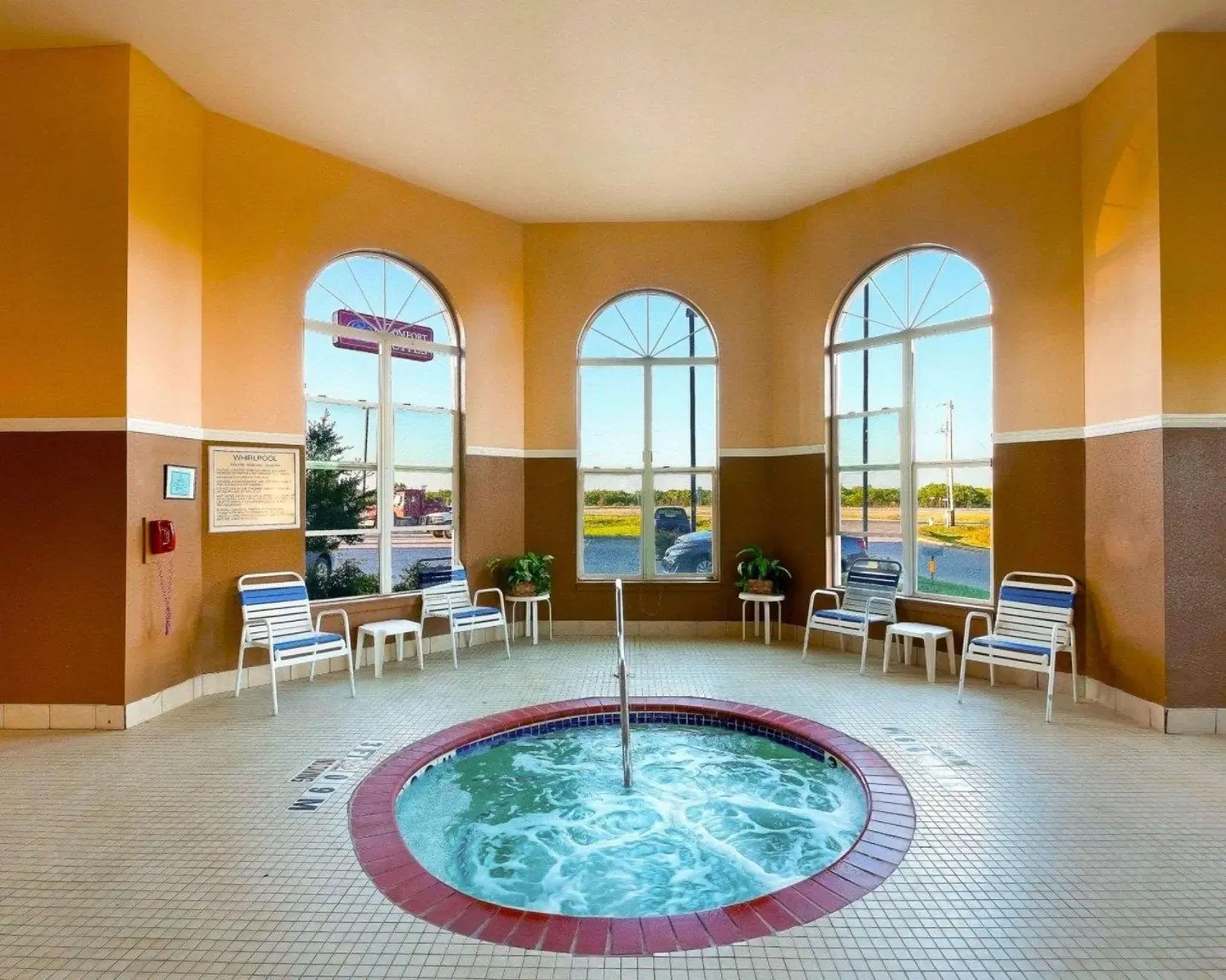Comfort Suites University HEALTH_BEAUTY