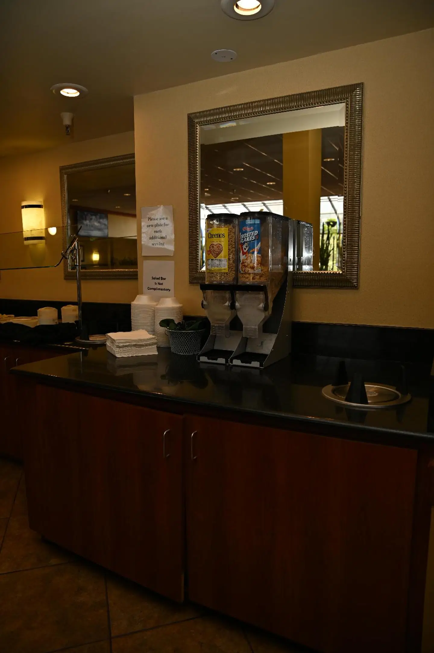 MCM Eleganté Hotel & Suites LOUNGE_LOBBY