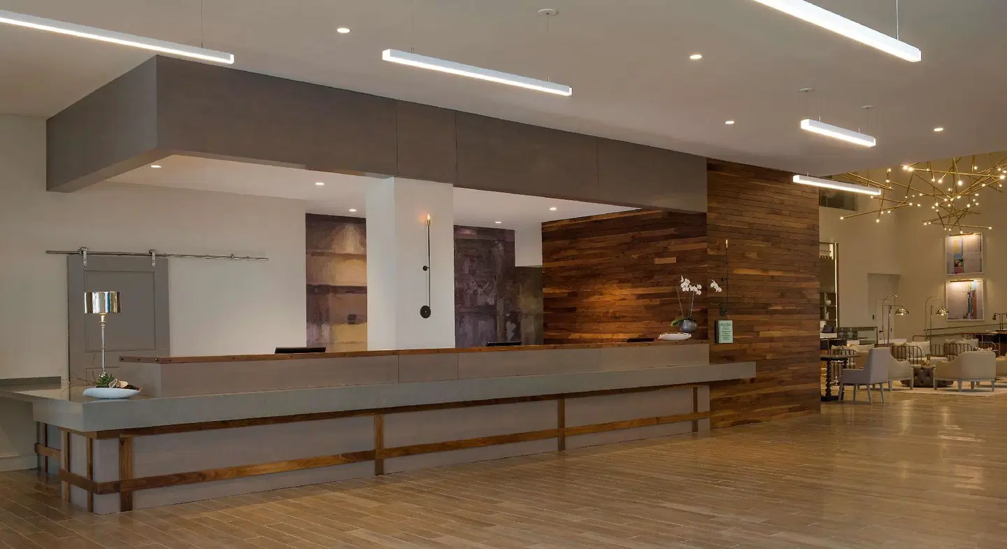 DoubleTree by Hilton Hotel Dallas - Love Field LOUNGE_LOBBY