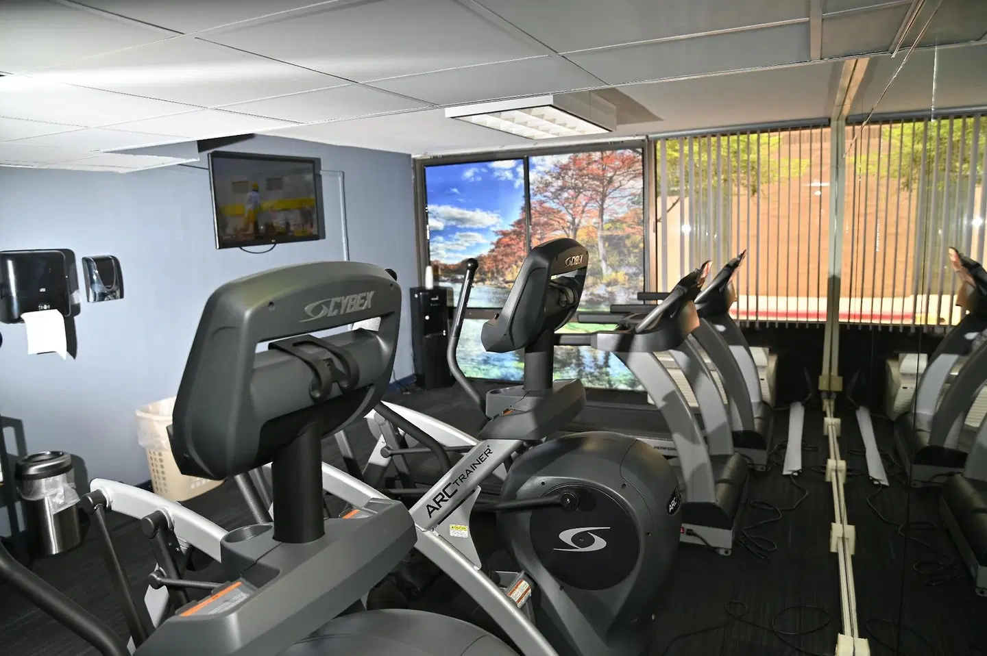 MCM Eleganté Hotel & Suites SPORTS_AND_LEISURE