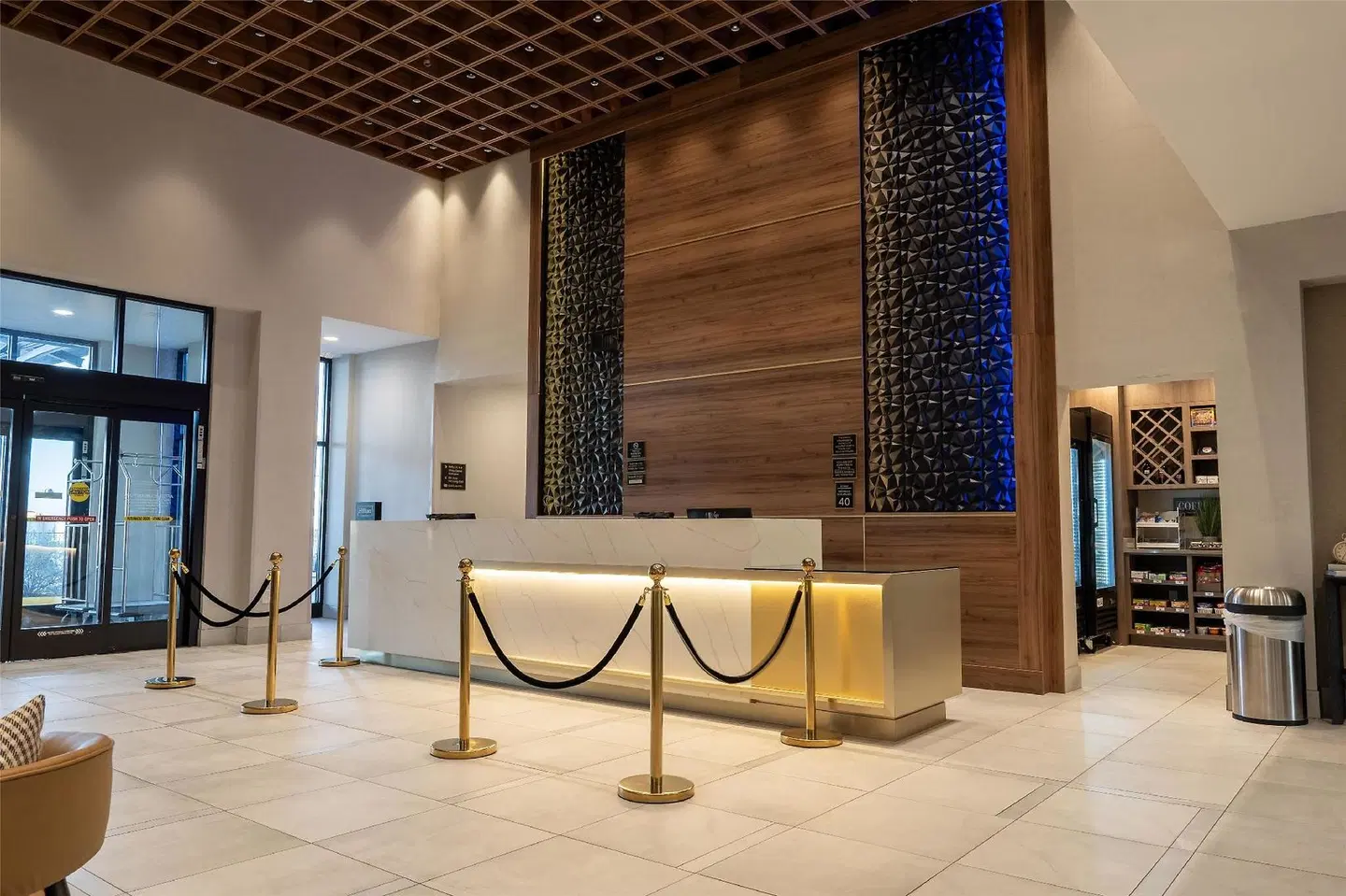 DoubleTree by Hilton Fort Worth Fossil Creek LOUNGE_LOBBY