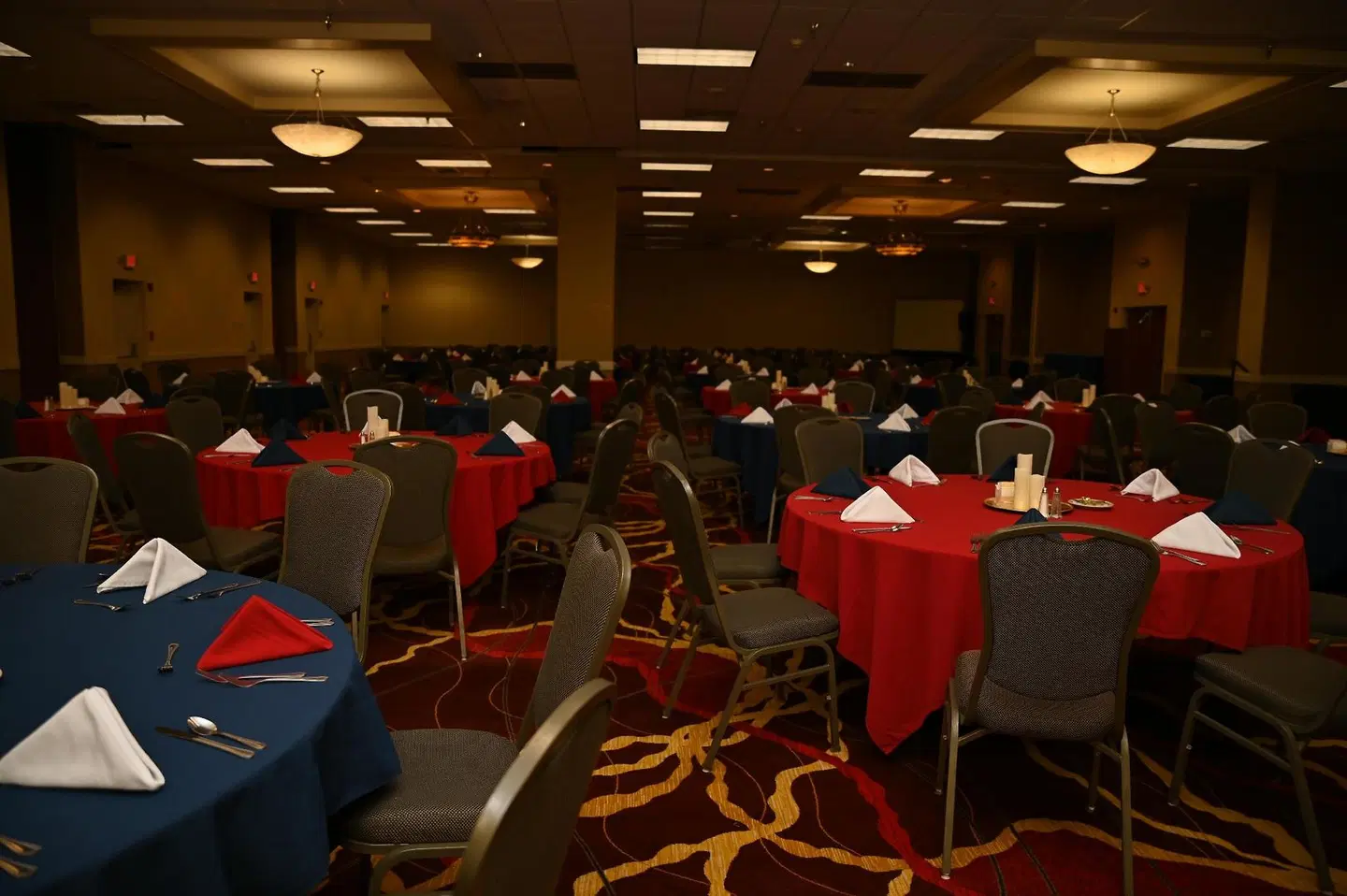 MCM Eleganté Hotel & Suites Restaurant