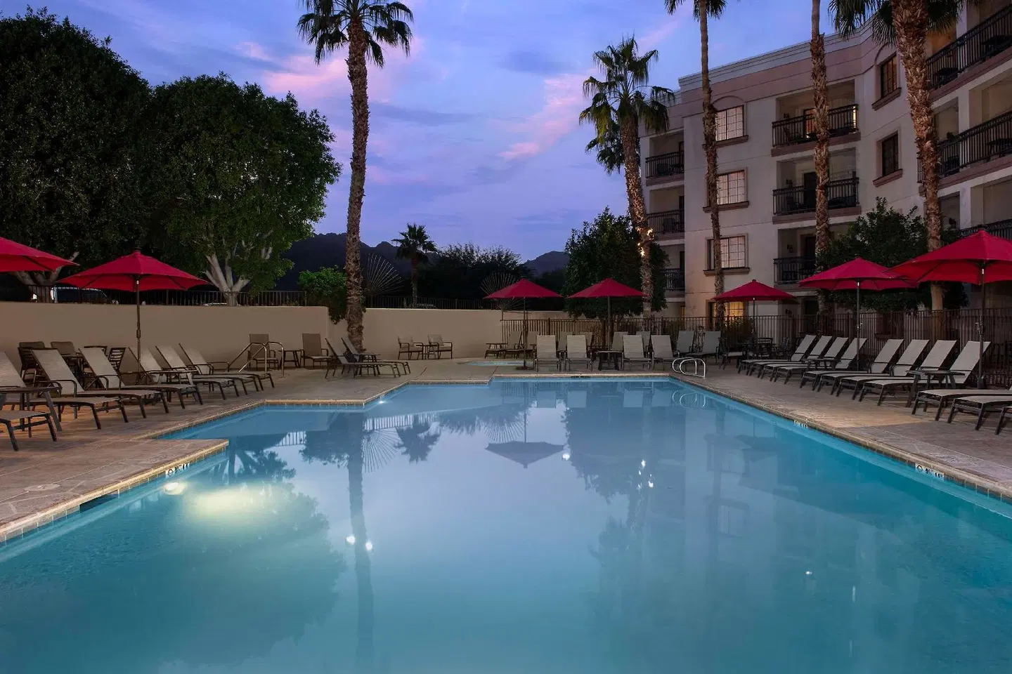 Embassy Suites by Hilton La Quinta Hotel & Spa OUTDOOR_POOL
