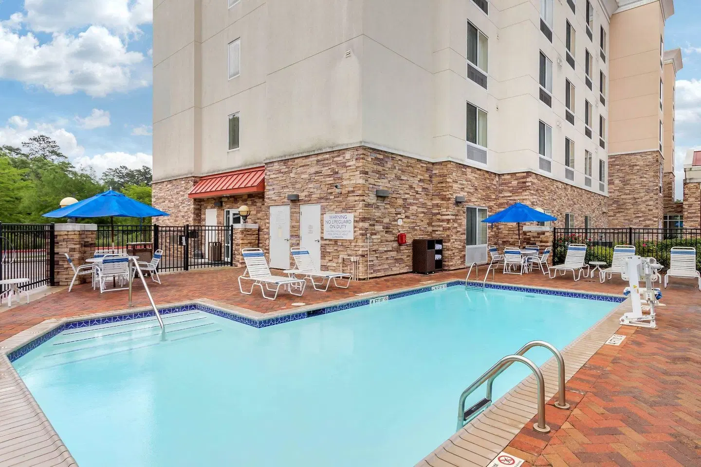 Fairfield Inn & Suites by Marriott Houston Conroe OUTDOOR_POOL