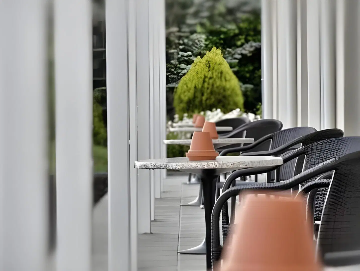 Komforthotel Butjadinger Tor Terrasse