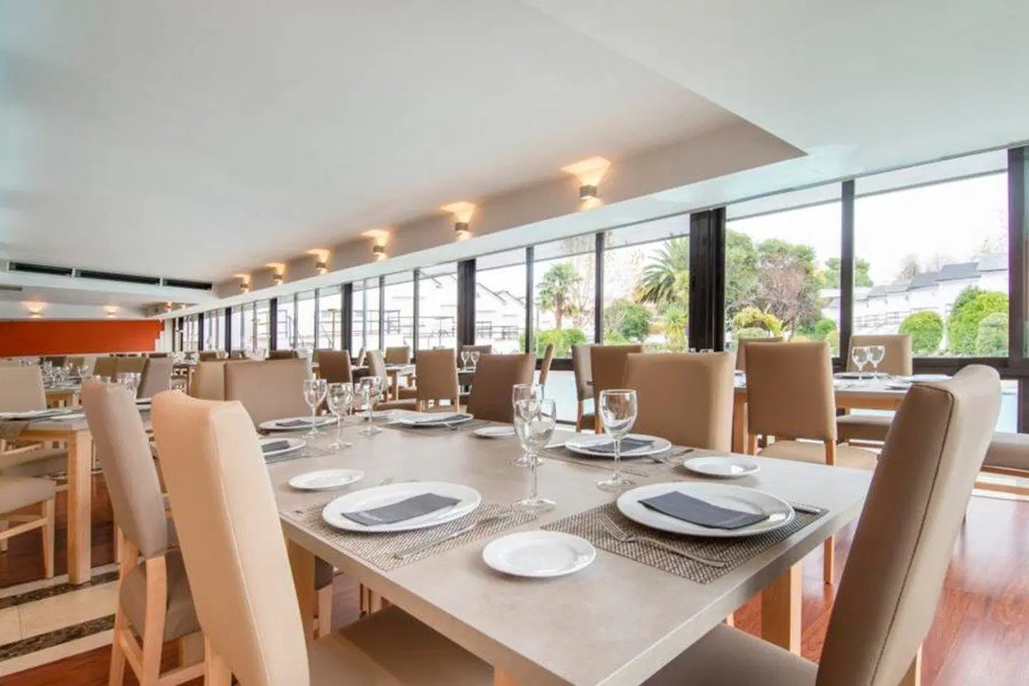 Osuna Restaurant