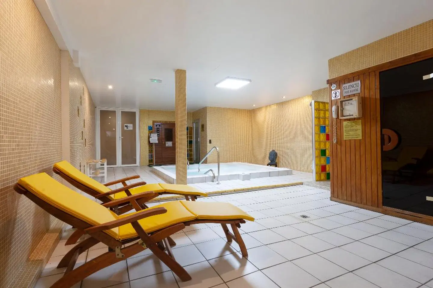 Hotel Araxa Hallenbad