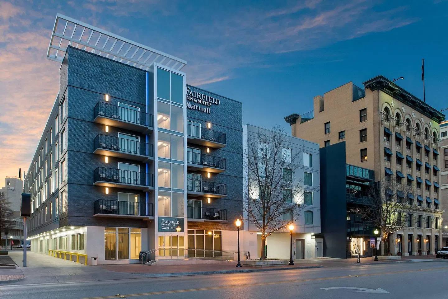 Fairfield Inn & Suites by Marriott Fort Worth Downtown/Convention Center EXTERIOR