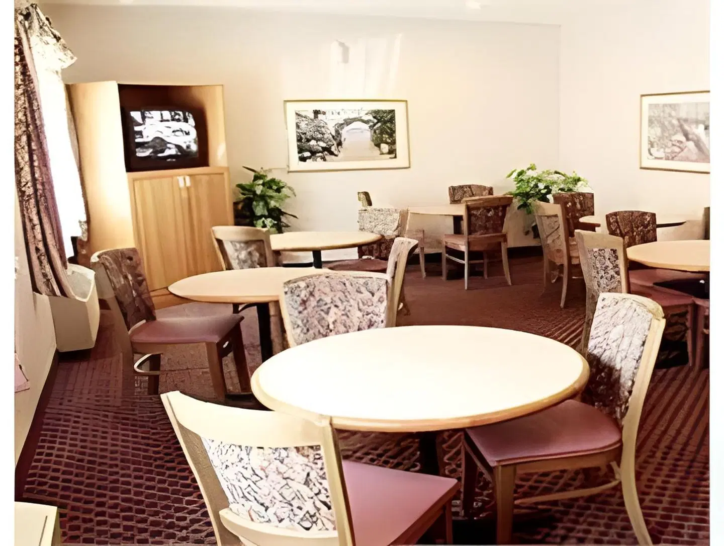 Fairfield Inn & Suites by Marriott Victoria Restaurant