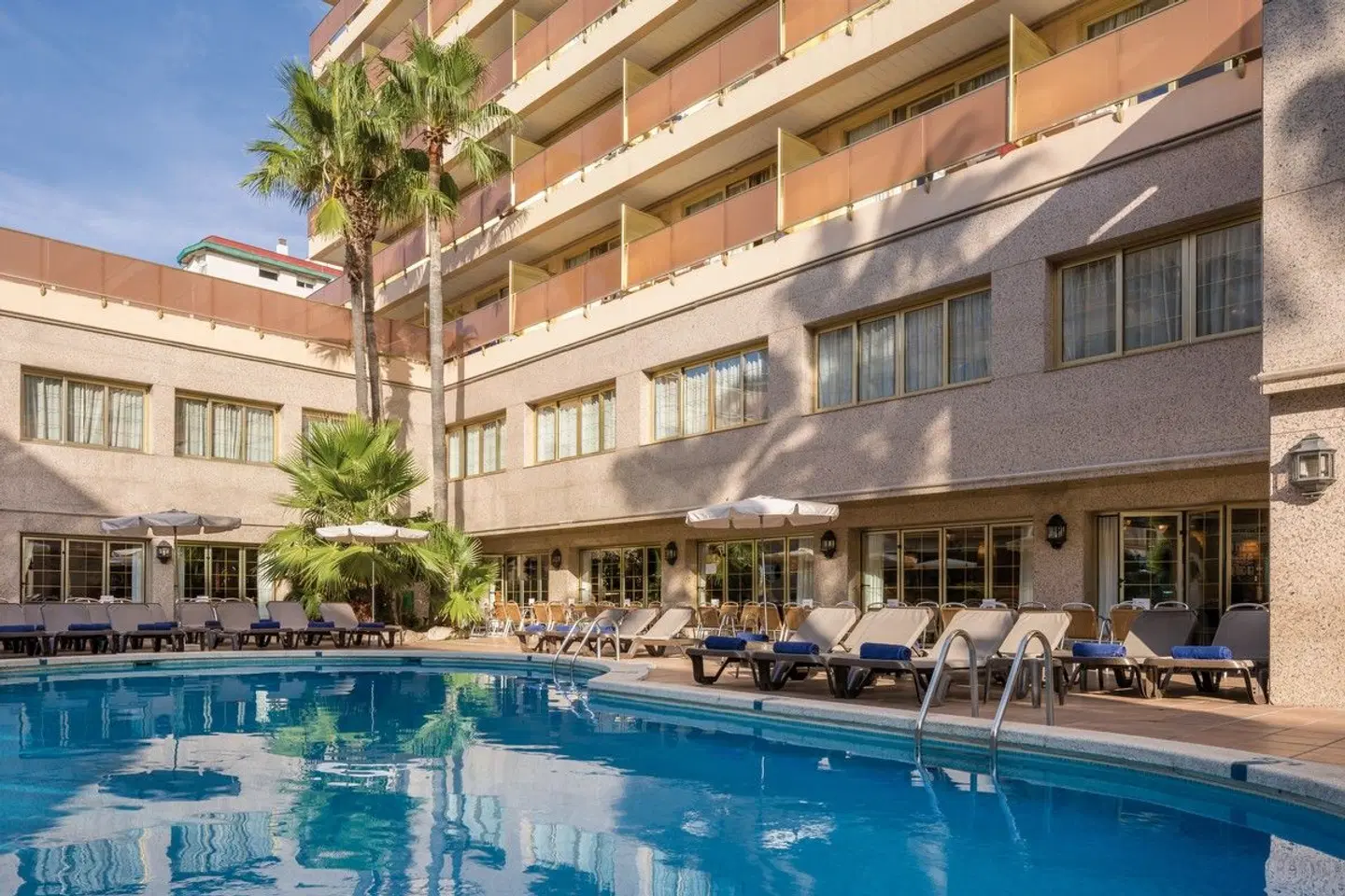 H Top Amaika OUTDOOR_POOL