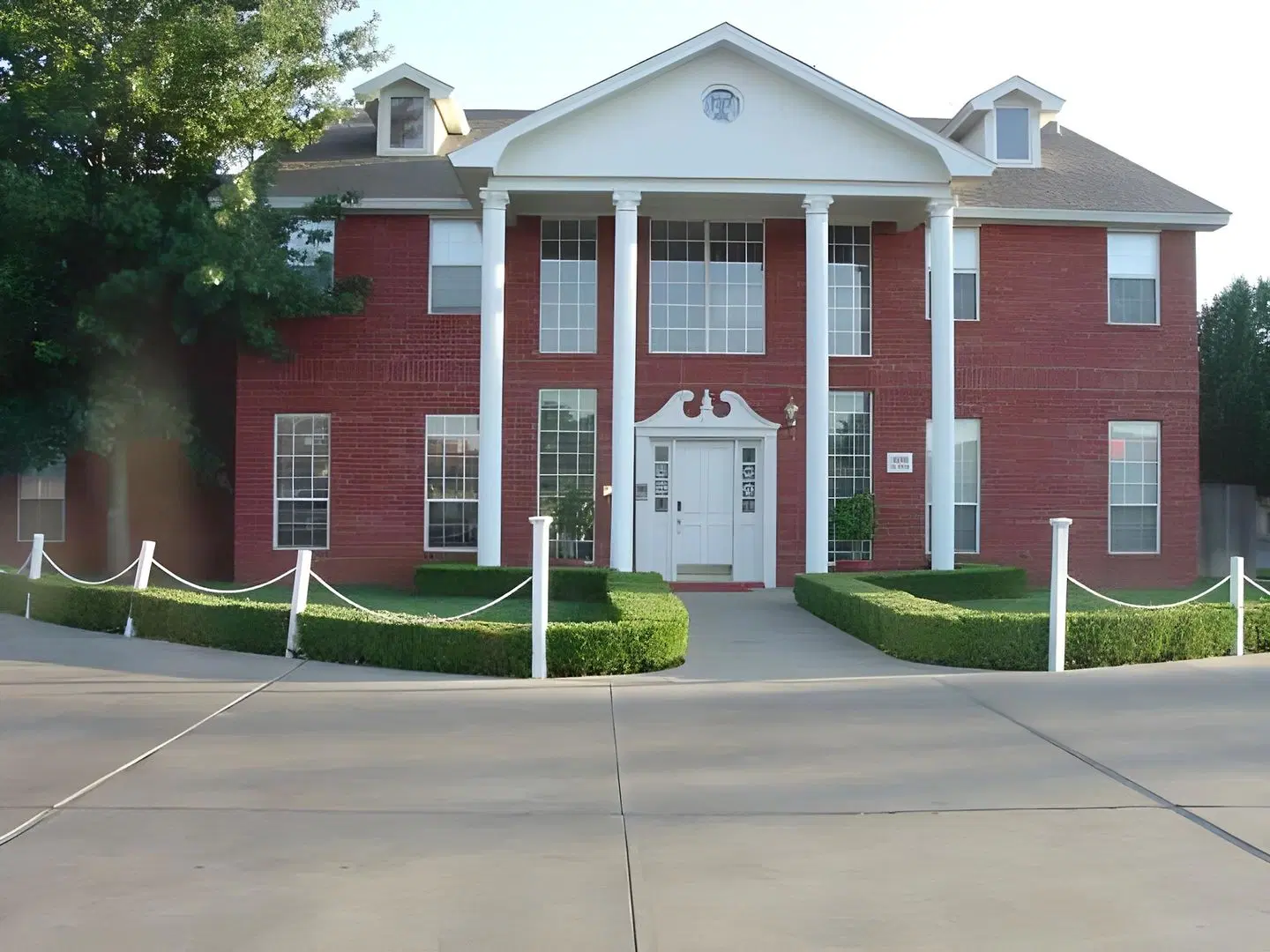 Woodrow House Bed & Breakfast EXTERIOR