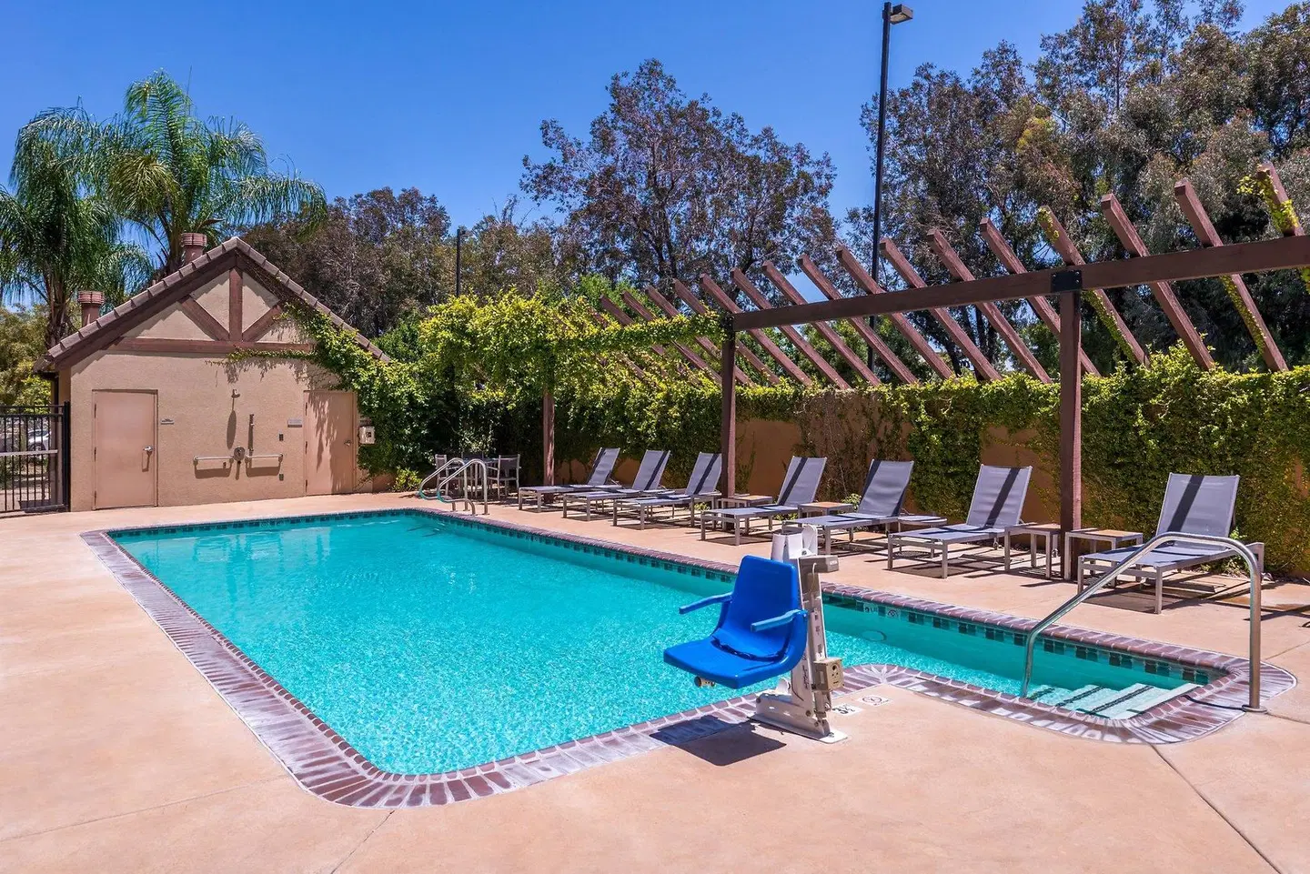 SpringHill Suites by Marriott Temecula Valley Wine Country OUTDOOR_POOL