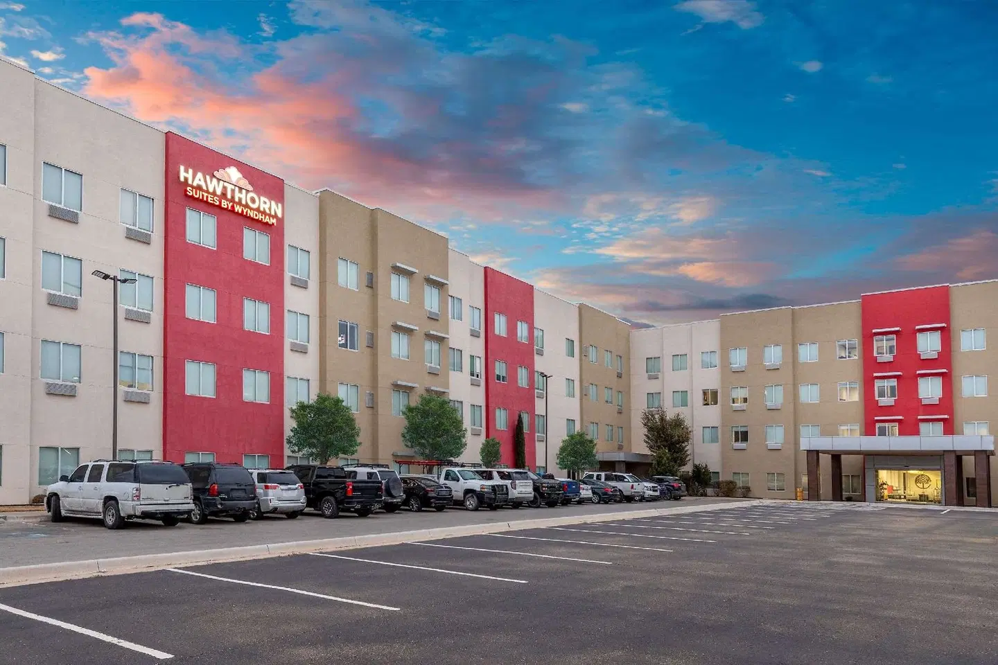 Hawthorn Suites by Wyndham Lubbock EXTERIOR