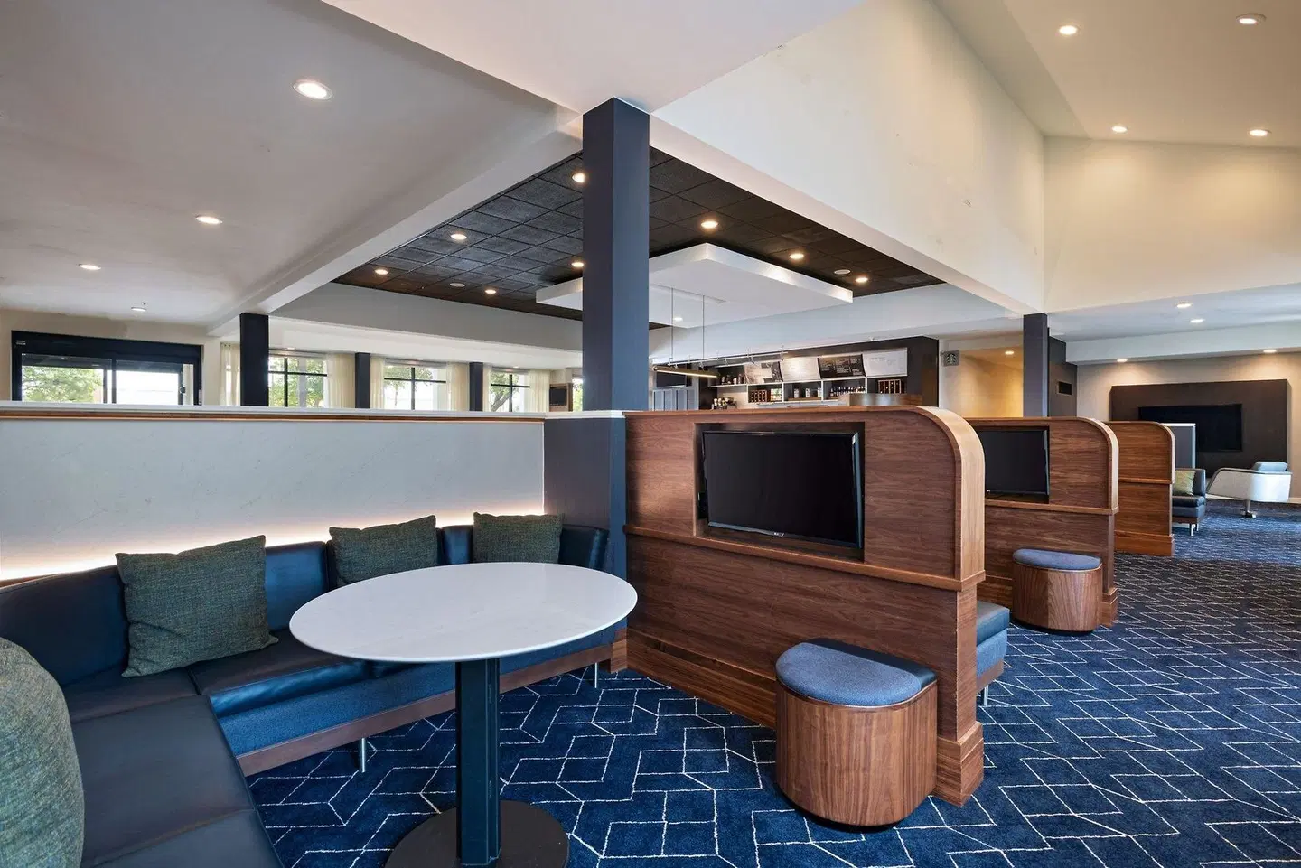 Courtyard by Marriott Dallas Richardson at Spring Valley Bar