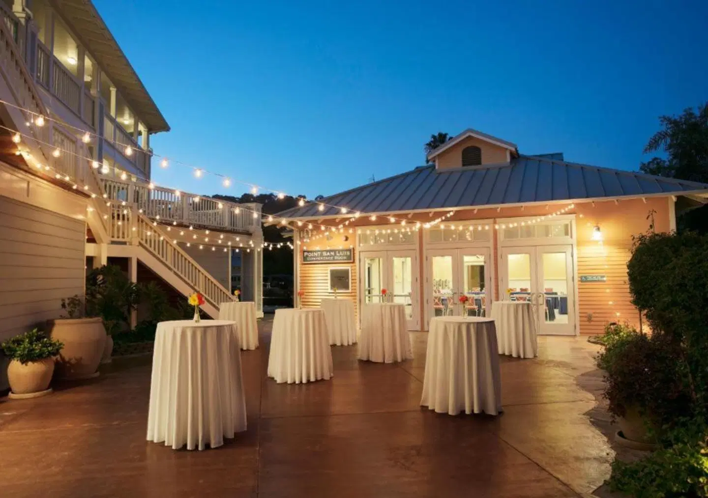 Avila Lighthouse Suites Terrasse