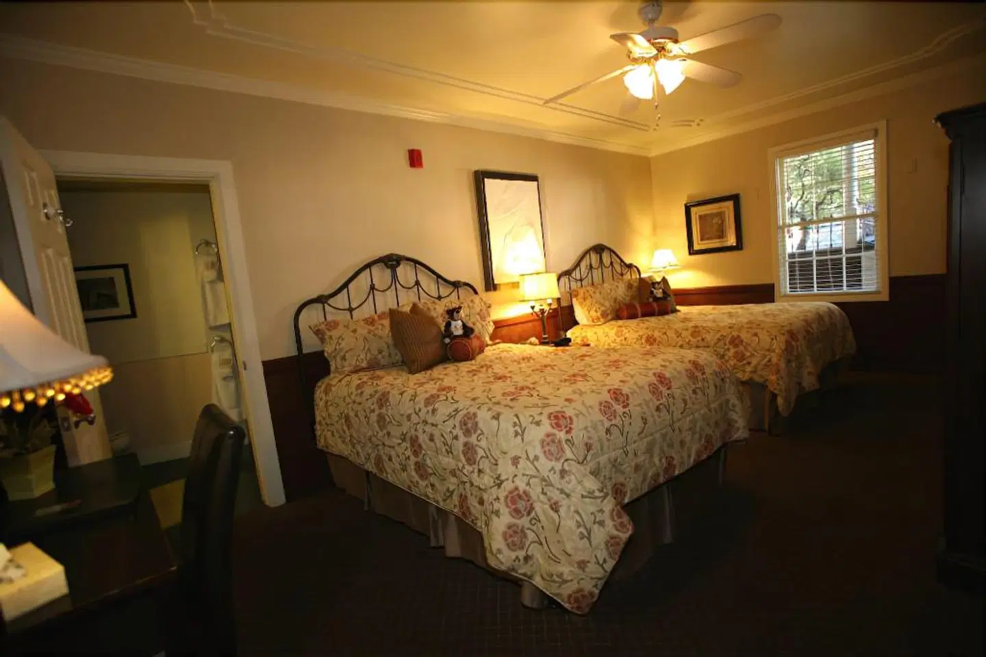 Gunn House Hotel ROOM_EXAMPLE