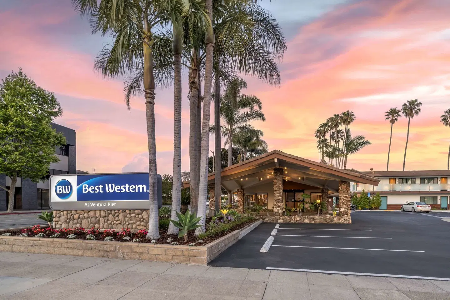 Best Western at Ventura Pier EXTERIOR