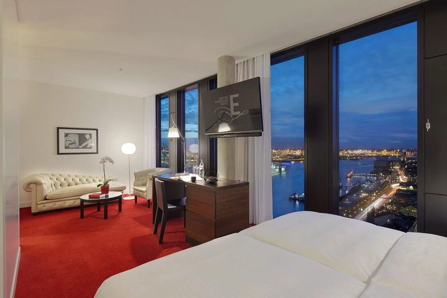 Empire Riverside ROOM_EXAMPLE
