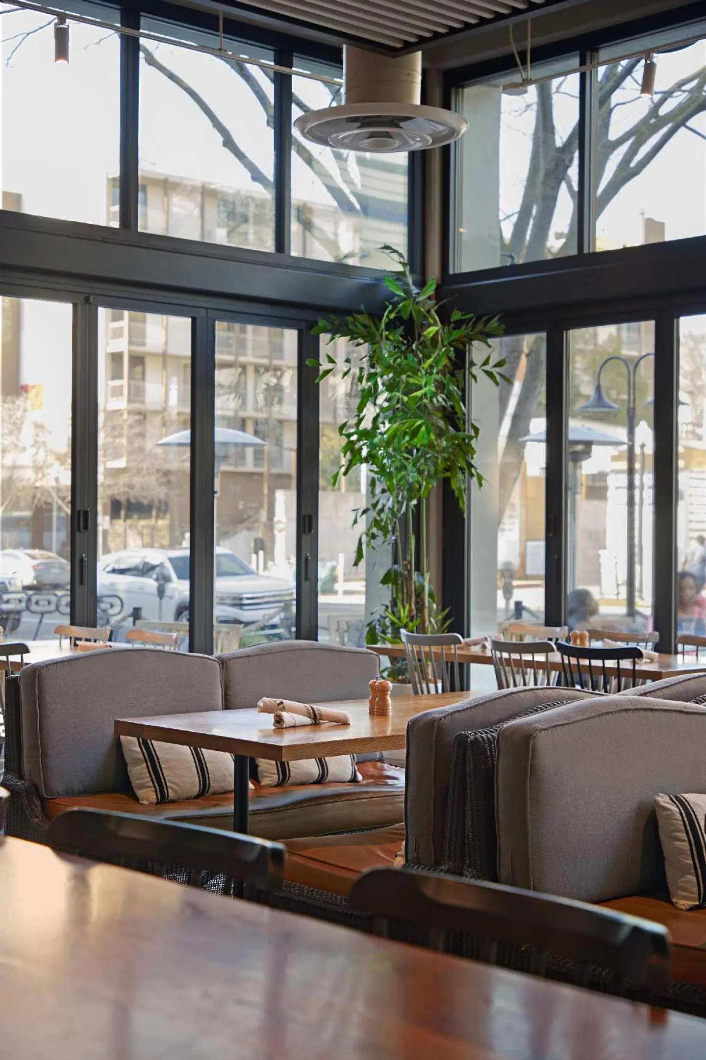 The Fort Sutter Sacramento, Tapestry Collection by Hilton Restaurant