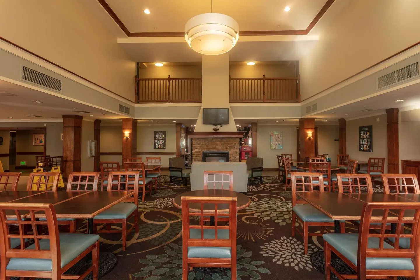 Sonesta ES Suites Anaheim Resort Area Bar
