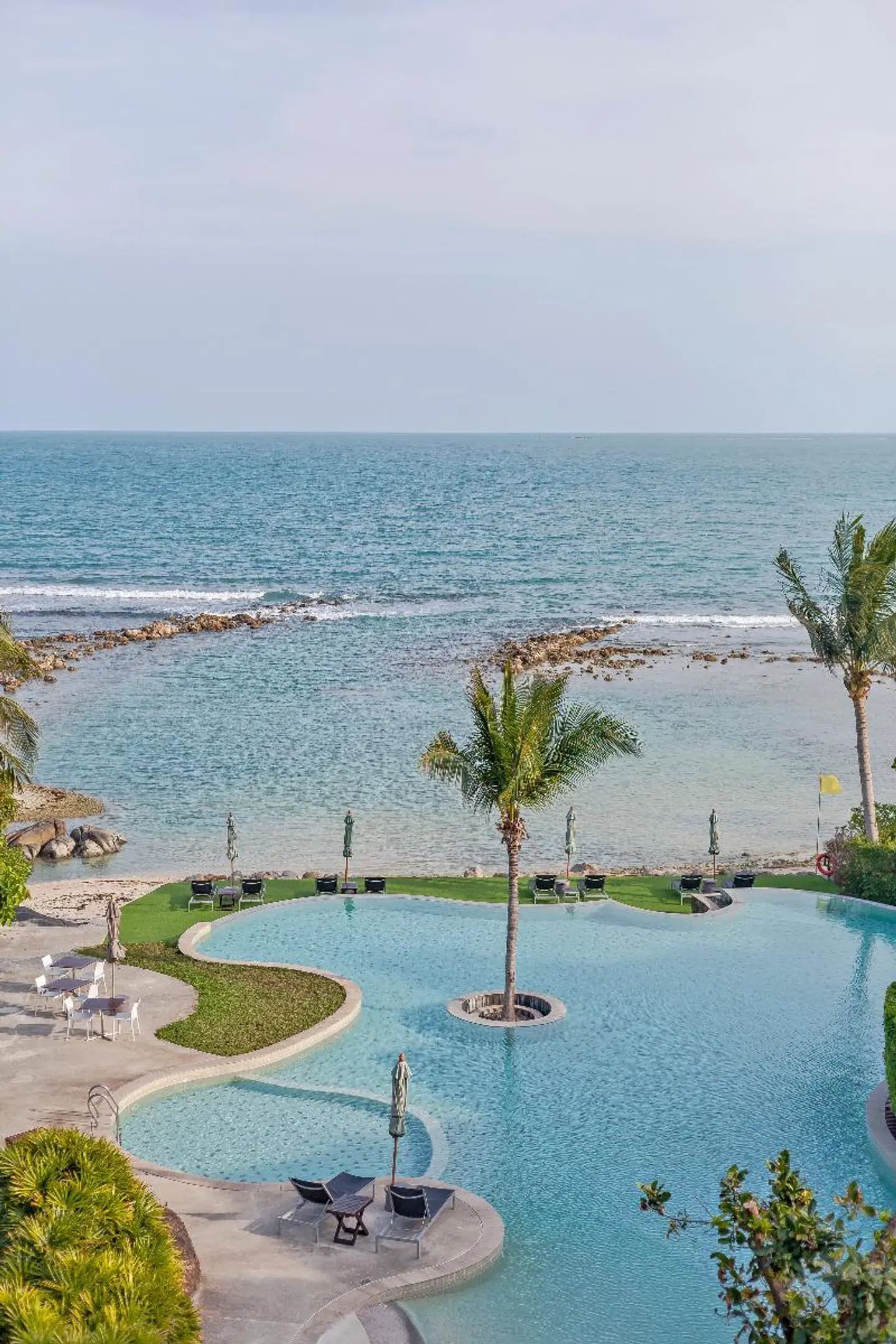 Shasa Resort & Residences Strand