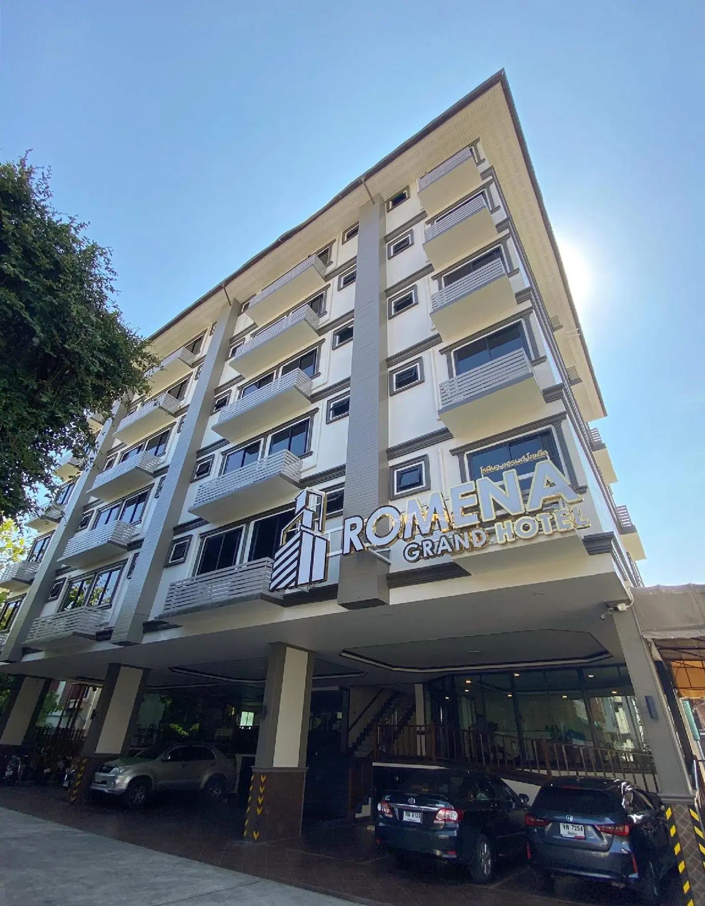 Romena Grand Hotel EXTERIOR