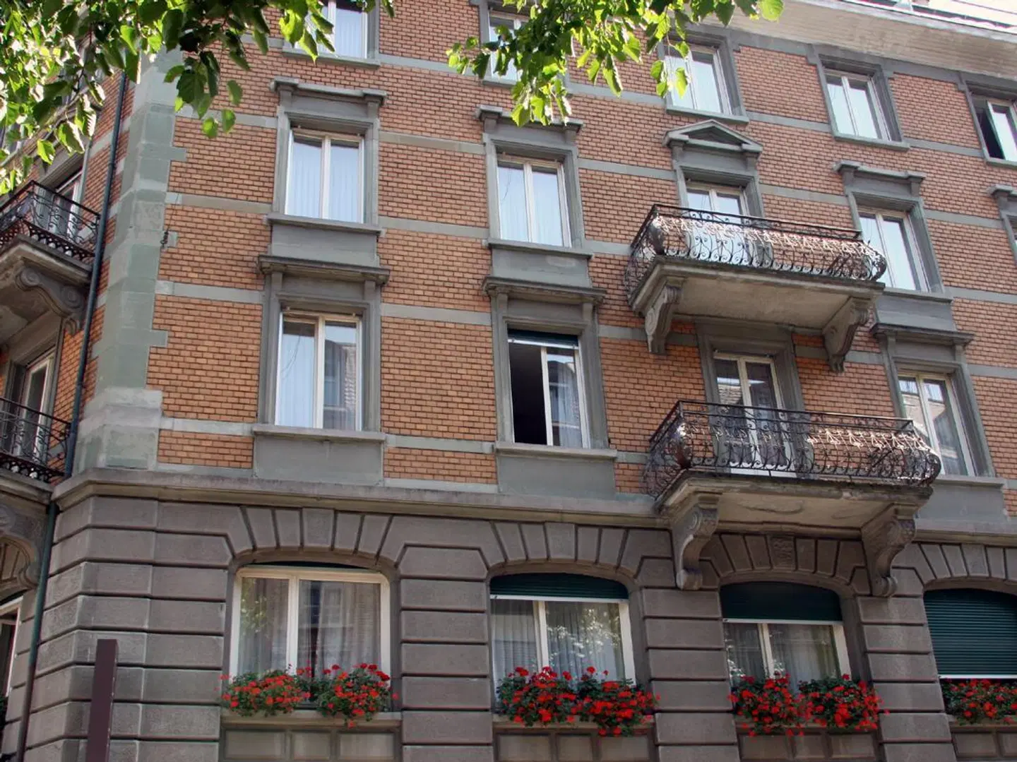 St. Georges EXTERIOR