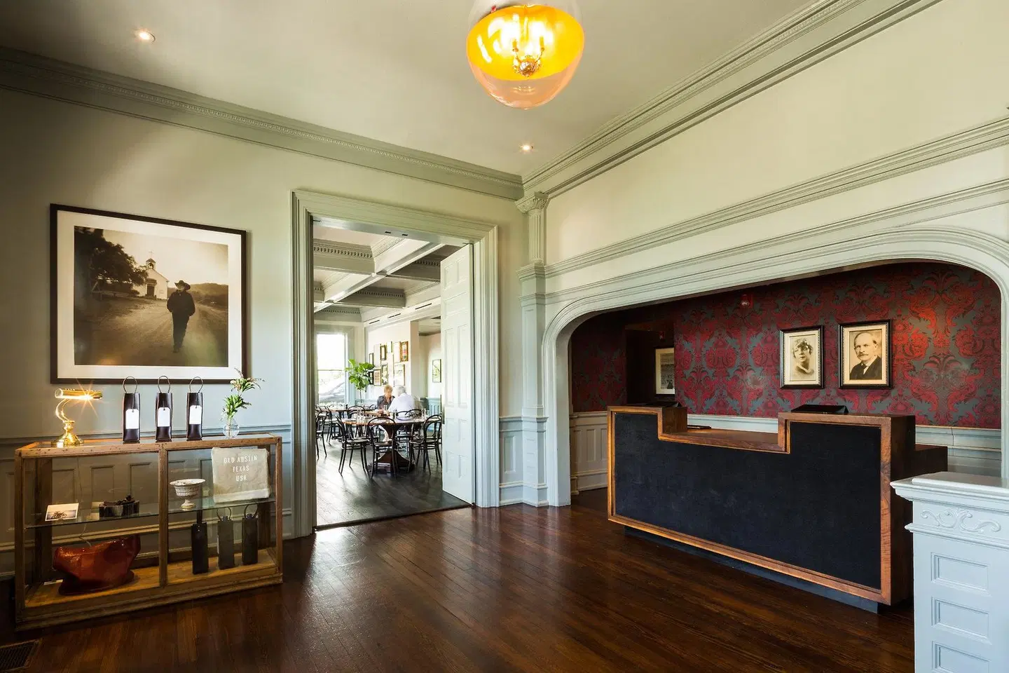 Ella LOUNGE_LOBBY