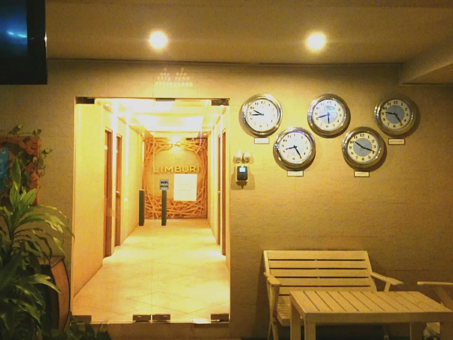 Limburi Hometel HEALTH_BEAUTY